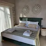 Villa Elaiopetra Kefalonia - Stonehouse Hideaway With Pool - Modern Luxury With Serene Sea And Mountain Views