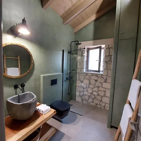 Elaiopetra Kefalonia - Stonehouse Hideaway With Pool - Modern Luxury With Serene Sea And Mountain Views *