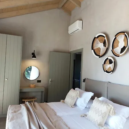 Elaiopetra Kefalonia - Stonehouse Hideaway With Pool - Modern Luxury With Serene Sea And Mountain Views * Metaxáta