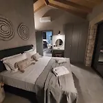 Elaiopetra Kefalonia - Stonehouse Hideaway With Pool - Modern Luxury With Serene Sea And Mountain Views * Metaxáta